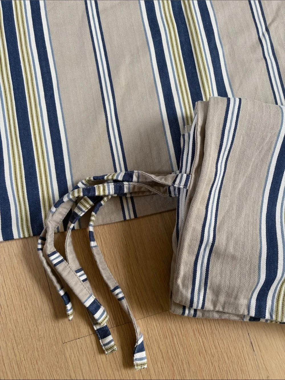 Pottery Barn Pillow Shams- 100% Cotton- Cute Ties- Set of Two-25”x19.25”